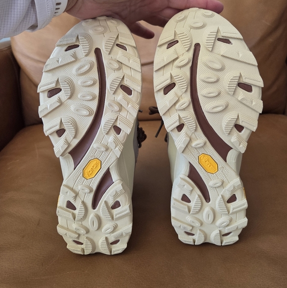 SOLD!!!!!!Merrell Women's Ontario SP Lace In  Aluminum Hiking Shoes - Picture 9 of 10